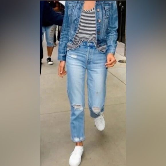 MOTHER Denim - MOTHER SUPERIOR The Tomcat Ripped Crop Straight Leg Jeans 25